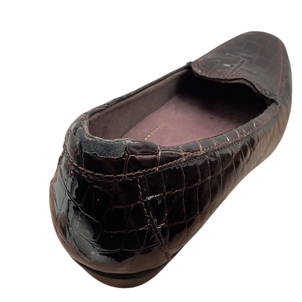 Clarks everyday loafers